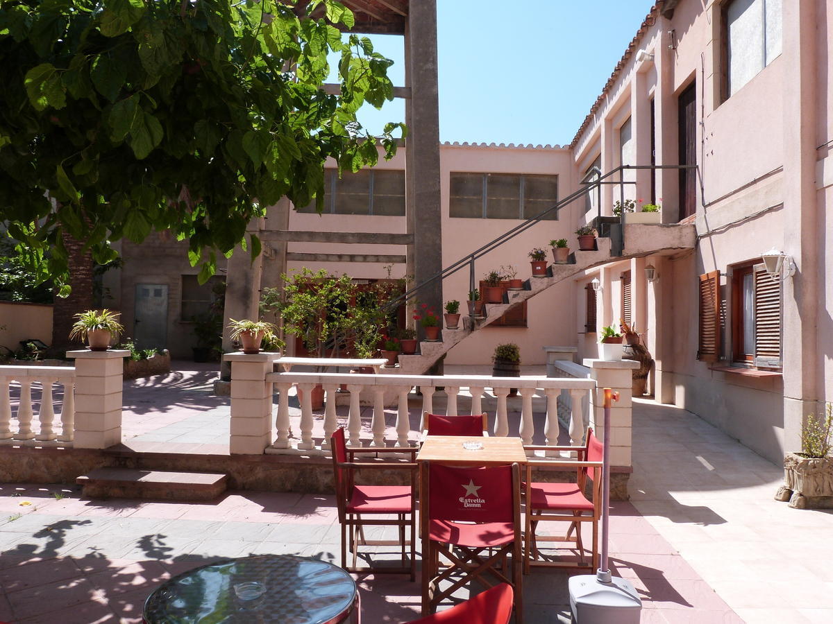 Hotel Ca L'Amadeu Vilanova de Escornalbou Exterior foto