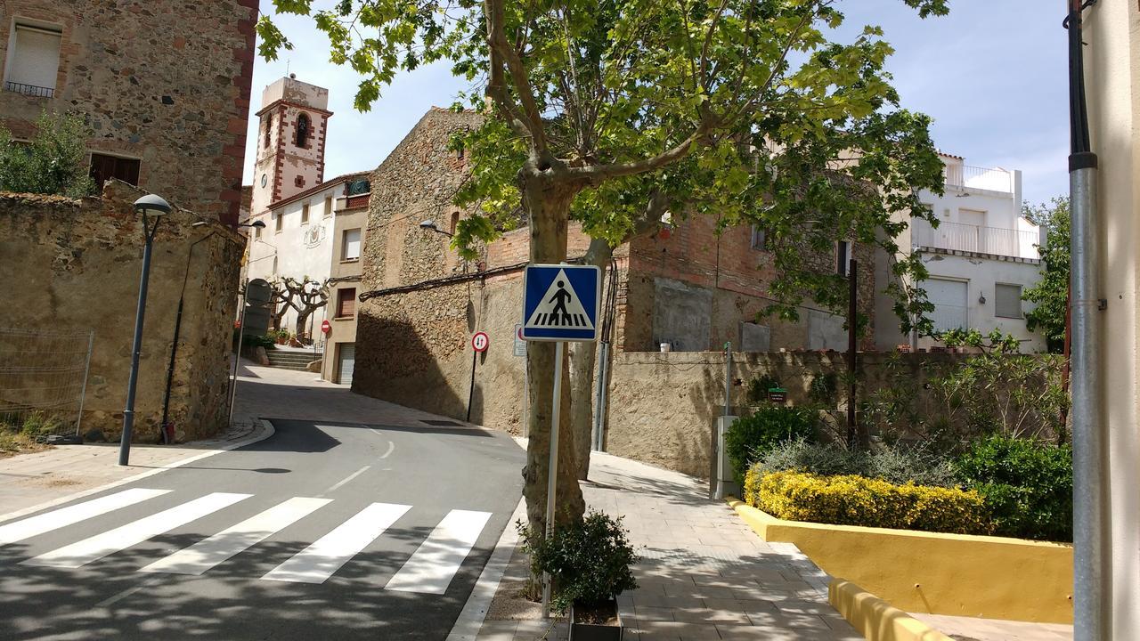 Hotel Ca L'Amadeu Vilanova de Escornalbou Exterior foto